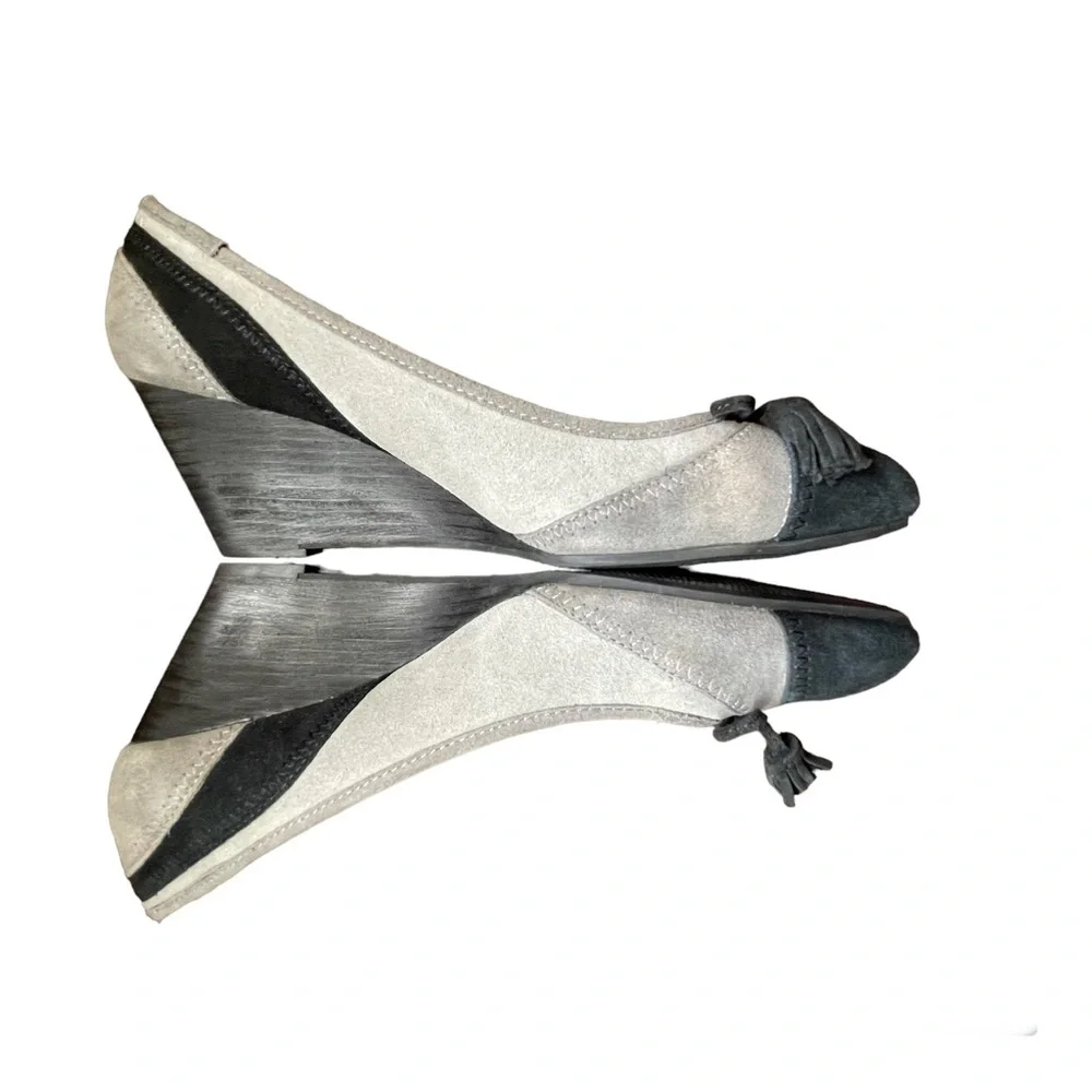 Audrey Brooke Suede Wedge Shoes - 8 - NWOT